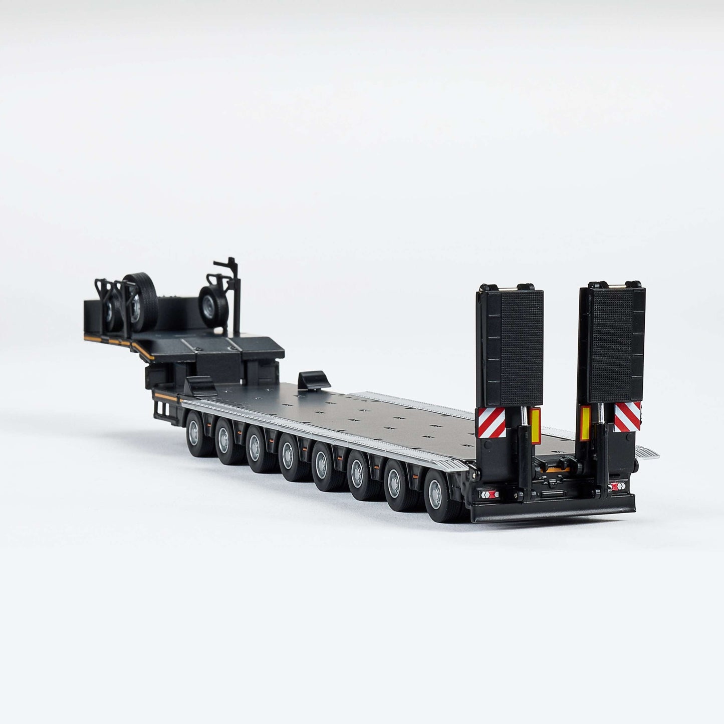 Scania Eight-Axis Semi-Low Deck Trailer, 1:64 Scale (Black)