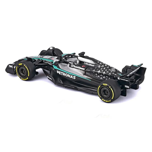 Bburago: Mercedes-AMG F1 W16 E Performance #63 George Russell (Scale 1:64)